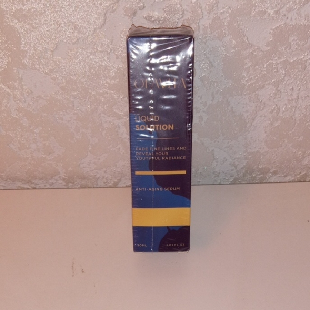 OLAVITA Liquid Solution Anti-Aging Serum in Blue and Yellow